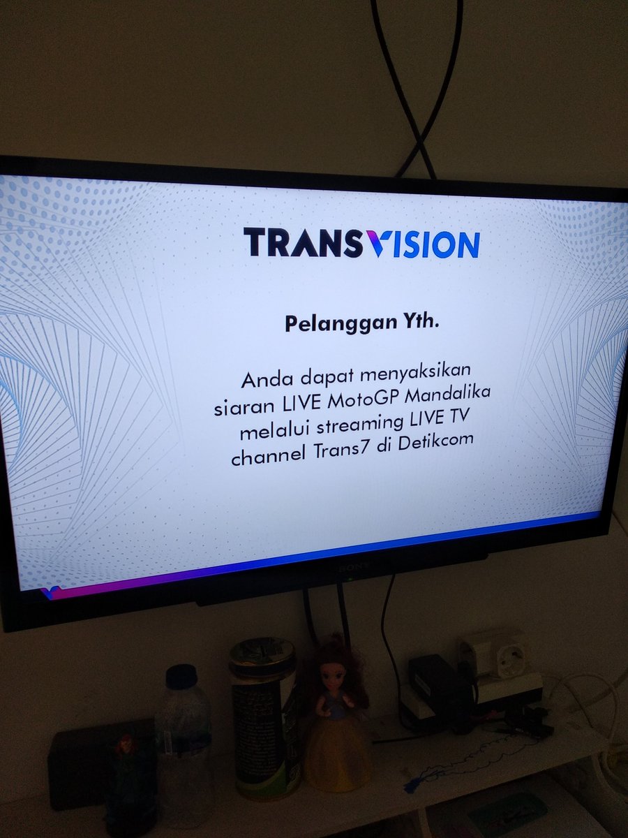 dsafta's tweet photo. @TransvisionID ini apaan lawak banget,,, sudah bayar pake ini malah disuruh streaming ... Ky nya perlu dipikirkan ulang untuk perpanjang langganan,, kebetulan bulan depan akhir langganan... KECEWA!!! https://t.co/2ftlbn3M23