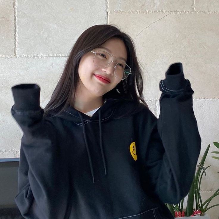 KSNLJH96's tweet photo. ㅤ

ㅤㅤ≡ O3 ∘ 2O ∘ 2O22  ─  SUN。
ㅤㅤ ⌕  https://t.co/DvFWoRLDLa

ㅤㅤ ⨾  ❝ TFC day! :D

ㅤ https://t.co/p3RkYZDrwy