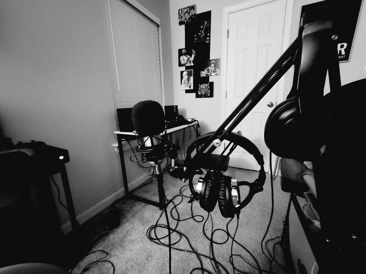 BViewspod's tweet image. Recording night!