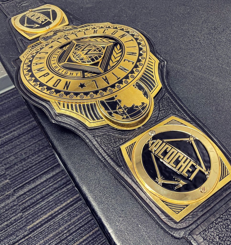 Lightskin Kingpin tweet media