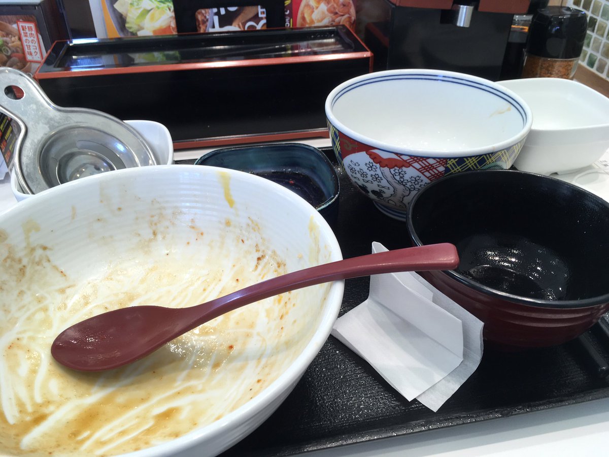 ec2ia's tweet photo. 吉野家のスタミナ超特盛丼

恐るるに足らずですわ https://t.co/qQeb44CPzb