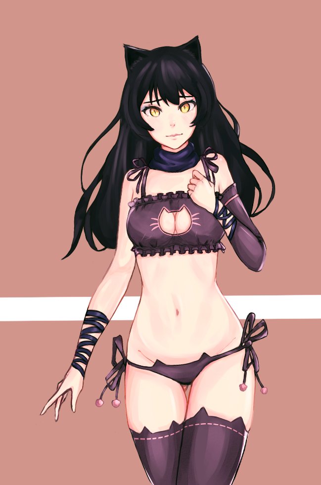 Seductive sunday....-meow!

Someone entertain me.