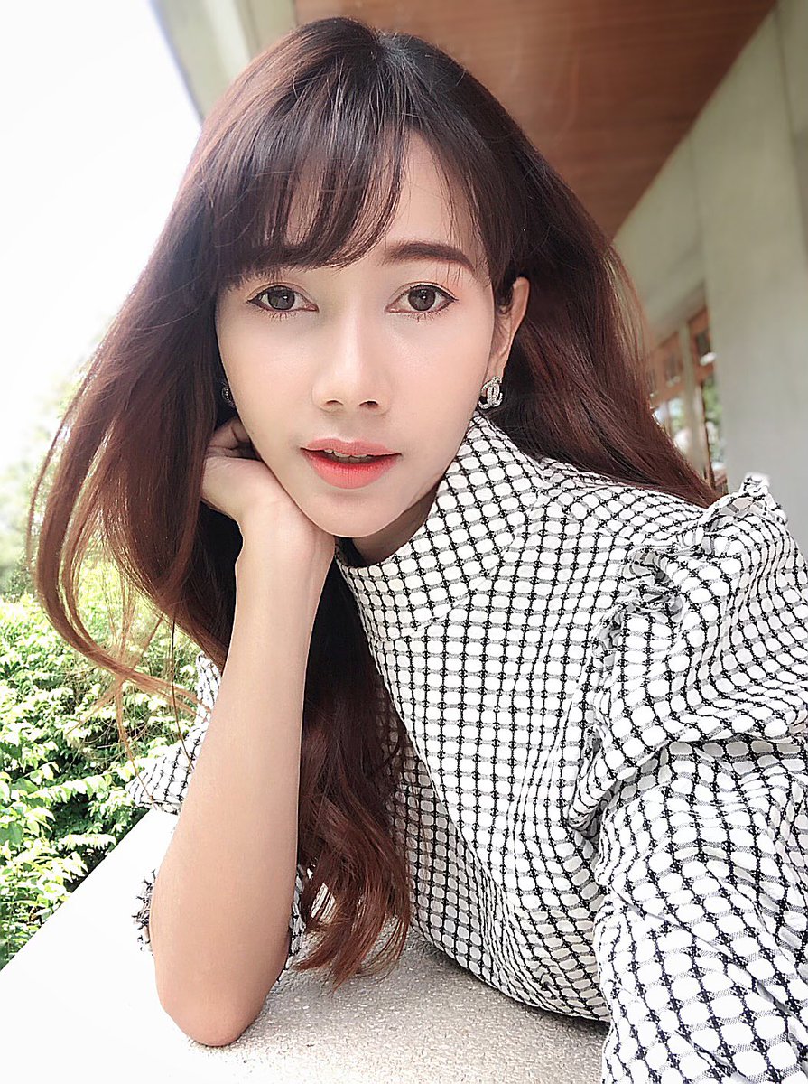 ANatkanin's tweet photo. จุดเด่น : สวย
จุดอ่อน : คิดไปเอง 😅

#แคปชั่นกวน #แคปชั่นกวนตีน #แคปชั่นจุดเด่นจุดแข็ง #แคปชั่นฮา #แคปชั่นน่ารัก #แคปชั่นฮาๆกวนๆ https://t.co/HJSFI8cWXS
