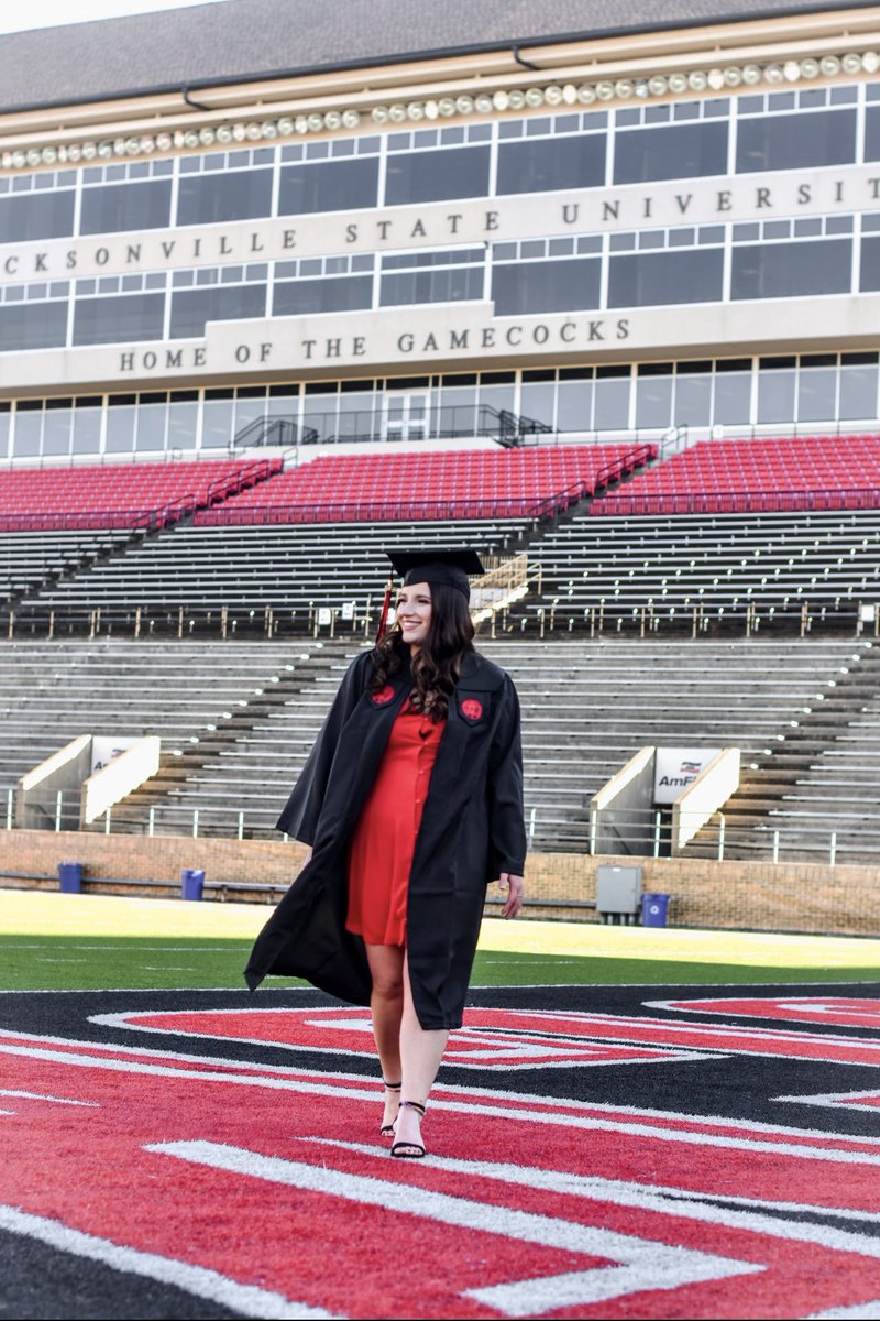 taylorbarthel_'s tweet photo. 47 days 🎓❤️ https://t.co/ioq4B3e9pW