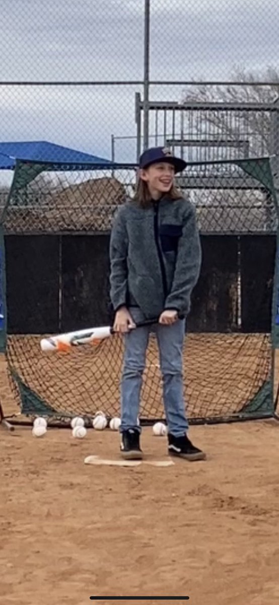 DaBaseballBaum's tweet photo. Important reminder for us youth parents &amp; coaches: less time to drill mechanics, more time to just let ‘em hit nukes 💣 and admire as they fly. This face here is what it’s all about. Hat tip to @devenmorgan for the great youth philosophy; really been inspired lately. https://t.co/qtWbMBS1VB