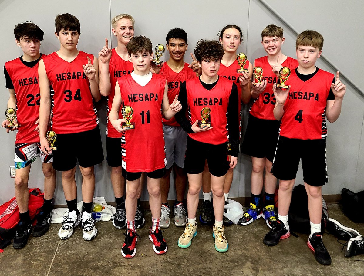 milehighblitz's tweet photo. Congrats to the winners of the SDSE Tournament of Champions! #hoopdreamin #basketballneverstops #hardworkpaysoffs #shootersaremadeinthegym #hesapa #rapidcity #sodak https://t.co/QnvUIDHjY8