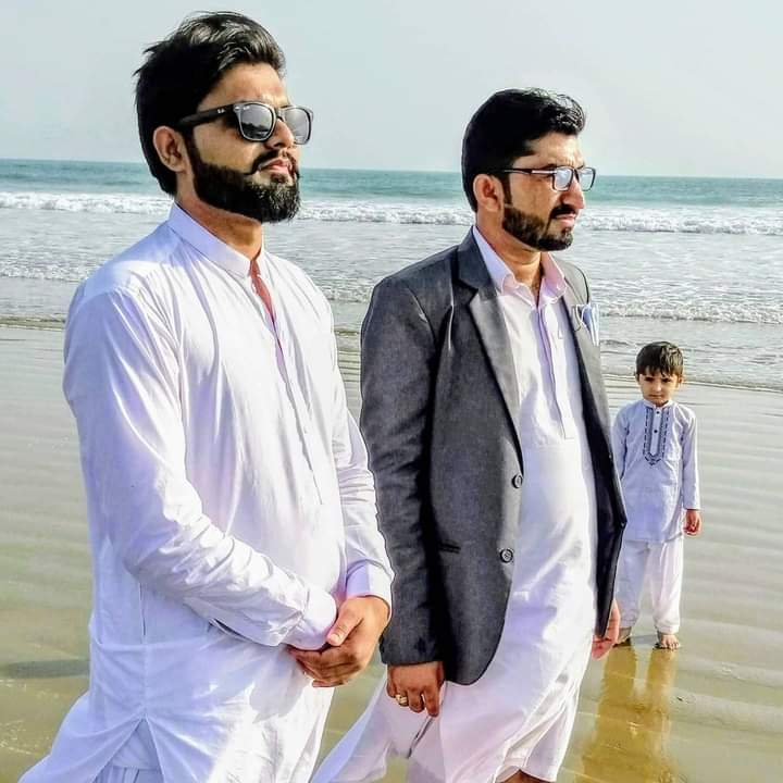 jp_panjwani's tweet photo. Finally My Dear bro Dr. Wajid Rathore  has Been declared pass In final year Exams Of MBBS in Lumhs,  now he is graduated.
I'm sending Bundles of Congratulations to Mr.Wajid and whole family.. 😘😘💖💖 https://t.co/u0873SE8TO