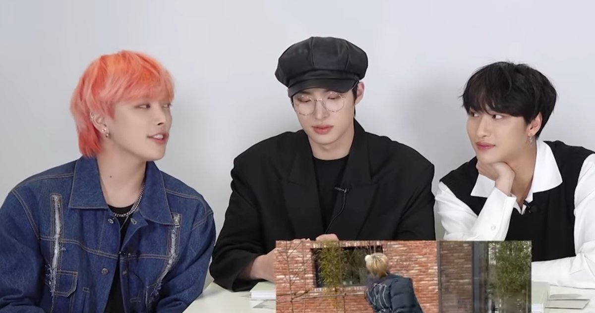 seongjoongtrr's tweet photo. Seonghwa is listening to him 💔🫠 https://t.co/aLIkipcz81