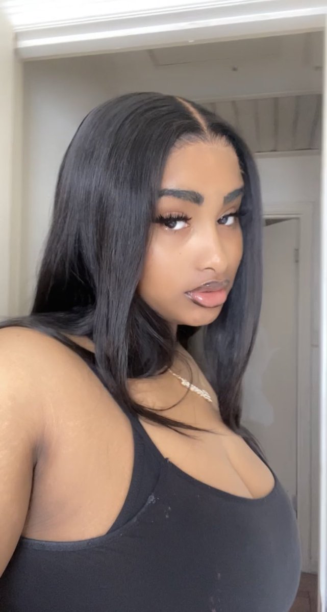 CARAM3L_'s tweet photo. So  Pretty 🖤 https://t.co/AqKVZopUbz