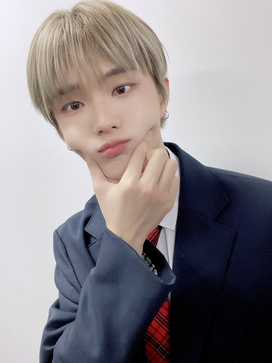 KINGDOM_peru's tweet photo. 『 TWITTER | «19.03.22»』

 [CHIWOO👑]

Chiwoo en uniforme~~😘😘
¡¡Te amo kingme!!ㅎㅎ❤️❤️❤️

#KINGDOM #킹덤 #CHIWOO #치우
@KINGDOM_GFent

Esp: @KINGDOM_peru https://t.co/UCglDyUlVC