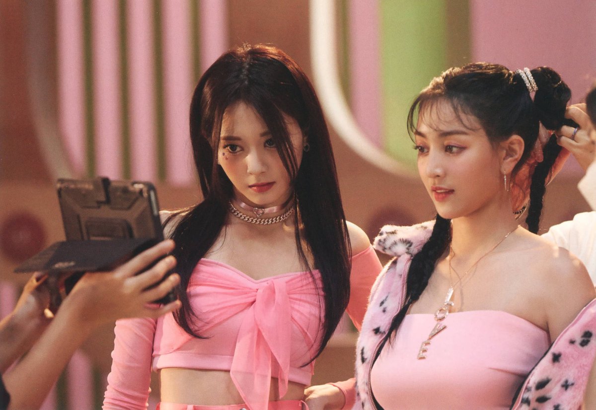 this photo… i gasped