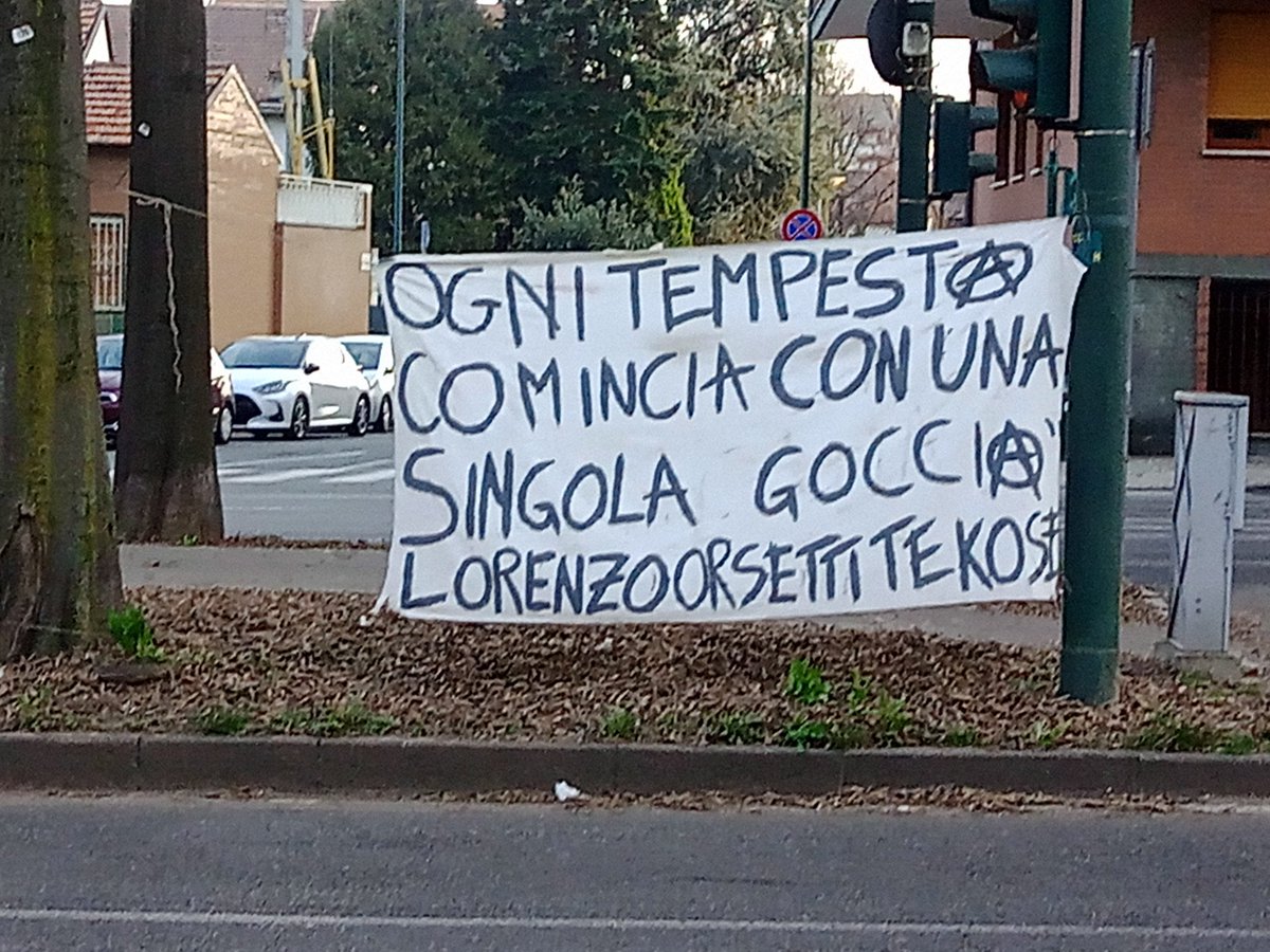 mimmoef's tweet photo. INCONTRO SPONTANEO IN RICORDO DI LORENZO ORSETTI, PARTIGIANO CADUTO PER LA LIBERTÀ
Sabato 19 Marzo, 2022
15.30,
Corso Allamano 40
Giardini "Lorenzo #Orsetti"
#Torino
#orsovive
Foto e video qui
https://t.co/abxVTRF3xU https://t.co/jDCEeTQO5r