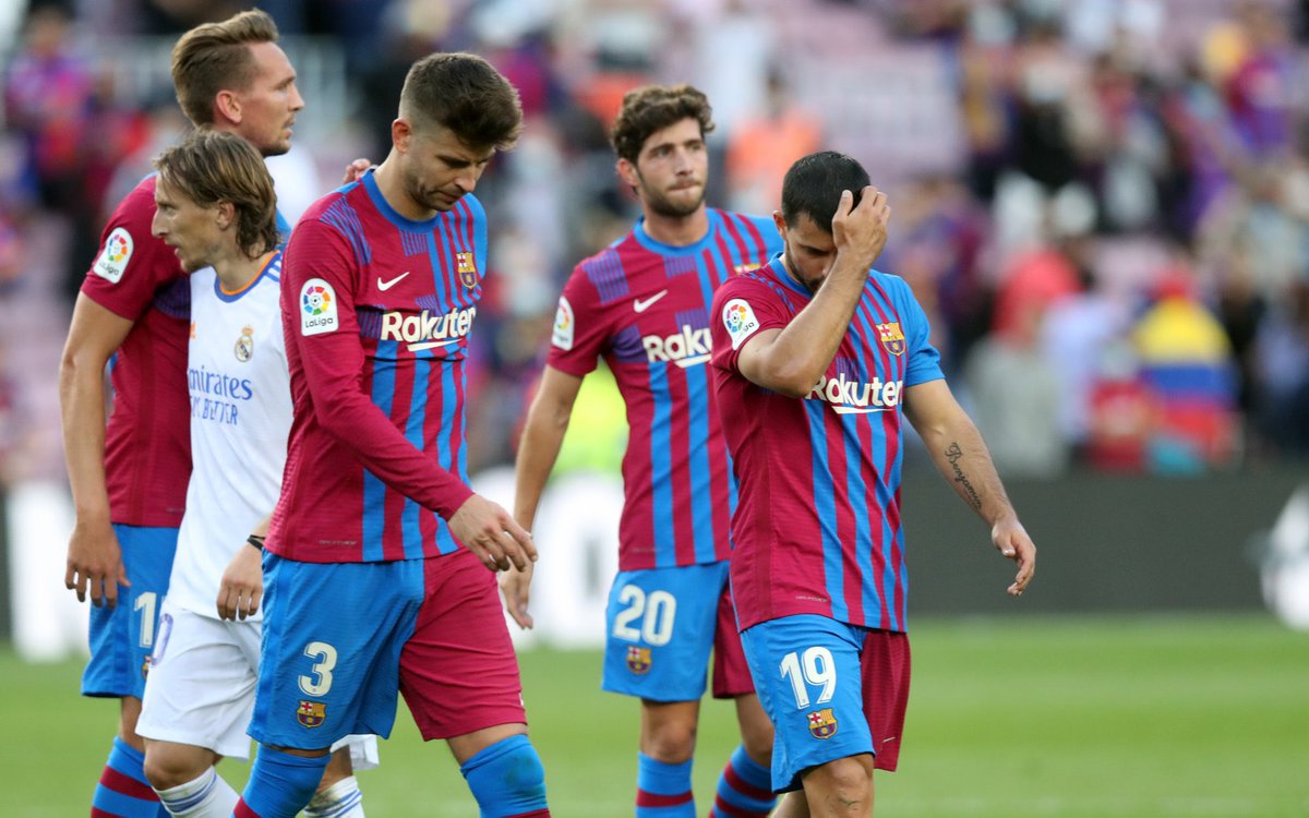 maxibillion10's tweet photo. Barcelona have not won against Real Madrid in the last 6 El Clasicoʼs games. ( losing 5 and drawing 1) 

#El_Clasico ⚔⚒ https://t.co/3Ud3Qd0KOR