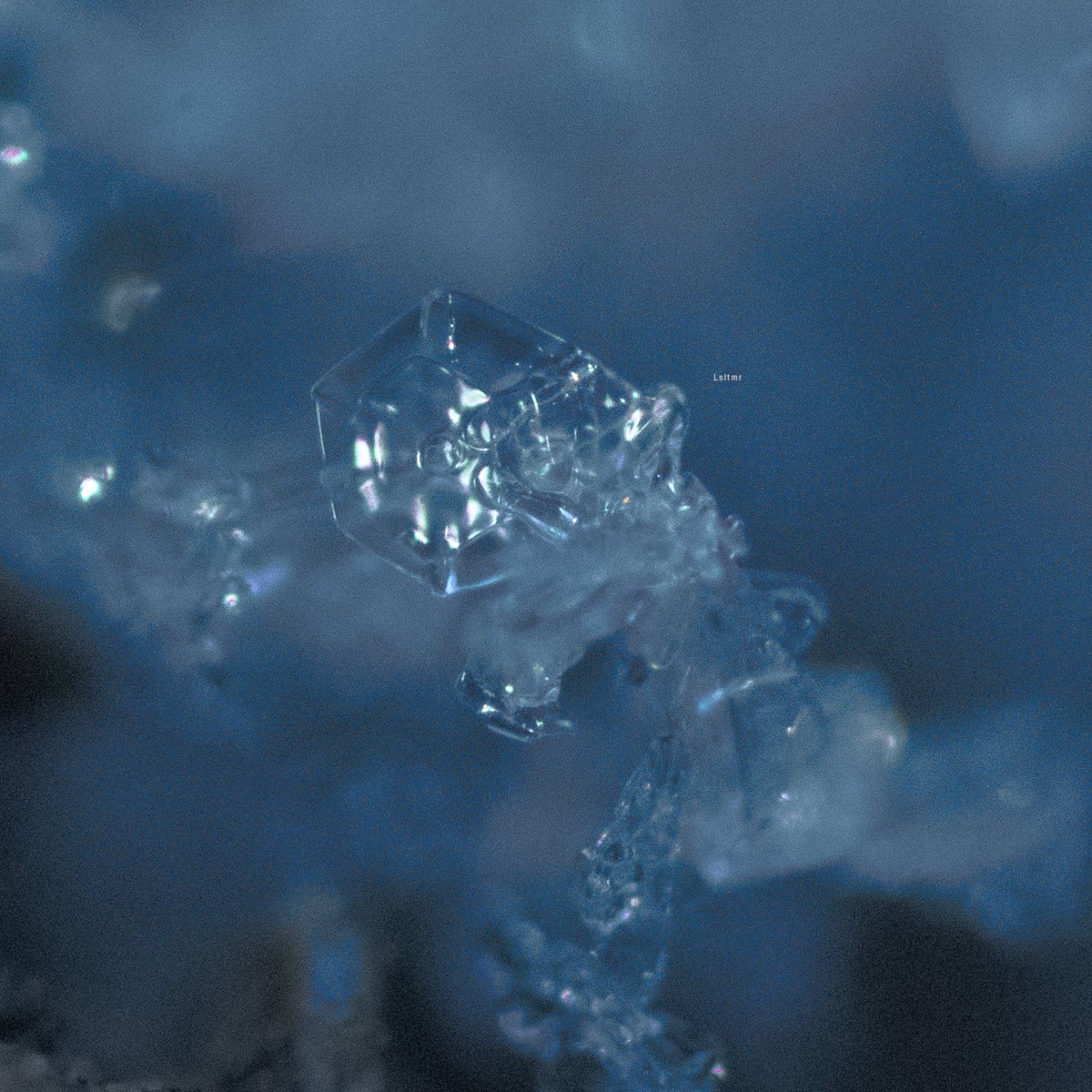 lsltmr's tweet photo. Snow.. https://t.co/0RsKuZ9nNI
