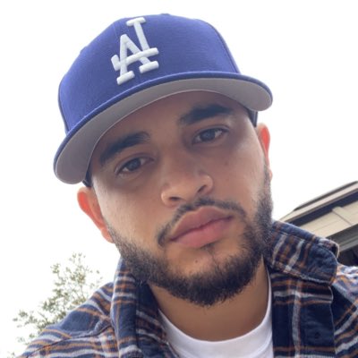 Littlemigi209's tweet photo. Since baseball season around the corner 🔵⚪️ https://t.co/H0jPd9Se3D