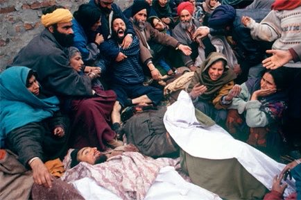 singhthepoet's tweet photo. This day, year 2000, 35 sikhs of #chithisinghpora were killed by unknown gunmen claiming themselves as personals of Indian Army. The attack was done on Holi and no one was punished for the same. The case was closed raising questions that left unanswered till now. #Sikhs https://t.co/PvwT3cMhEF