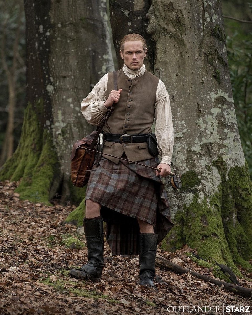 As I watch tonight’s episode all I can think is, those sexy knees are back!!! <a href="/Outlander_STARZ/">Outlander Universe</a> <a href="/SamHeughan/">Sam Heughan</a> <a href="/caitrionambalfe/">Caitríona Balfe</a> <a href="/Writer_DG/">Diana Gabaldon</a> #outlanderatmidnight #outlander