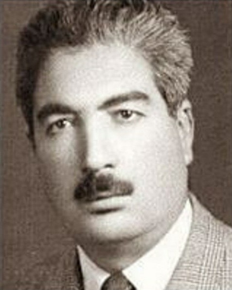 ali_azari14's tweet photo. "غلامحسین رحیمیان باجگیران" بنیانگذار ملی شدن صنعت نفت بود. او سنگ بنای چنین روزی را در مجلس ملی چهاردهم نهاد، تا بهاری در بورانِ استعمار پدیدار شود.

#جهاد_تبیین https://t.co/uuDc7zVIaJ