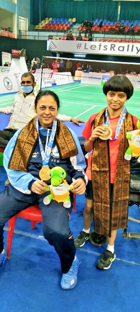 officialrachana's tweet photo. With the greatest of all time. Happy birthday didi 💜
@ParulBadminton
#ParaAthlete #ParaBadminton #ParulParmar #ParaSport #Gujarat https://t.co/RXYwebRIVu
