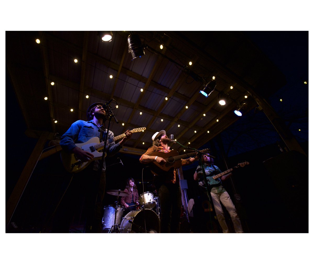 Chad_Edwardz's tweet photo. Kevin Daniel & The Bottom Line killing it at @320Fifth's 320Fest
3.19.22
Downtown Laurel, MS
.
.
#320fest #nikon #downtownlaurel #kevindaniel #iliveinlaurel https://t.co/cFHaXZM4St