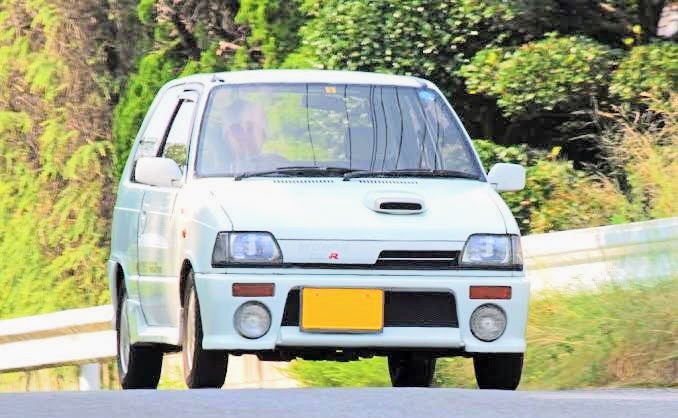 SASAKI96149285's tweet photo. やっぱカッケーなぁ🤩
初代ワークス🤩
規制64馬力の始まり😤
#アルトワークス
#CC72V https://t.co/cpSUobxZf9