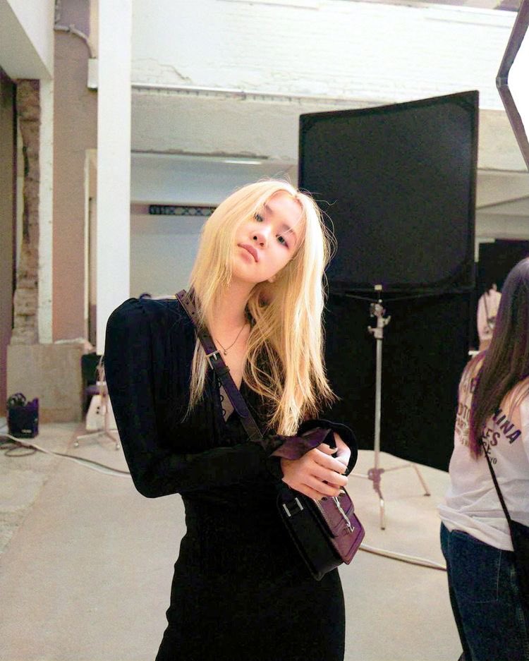 moved (@katipshoti) on Twitter photo 