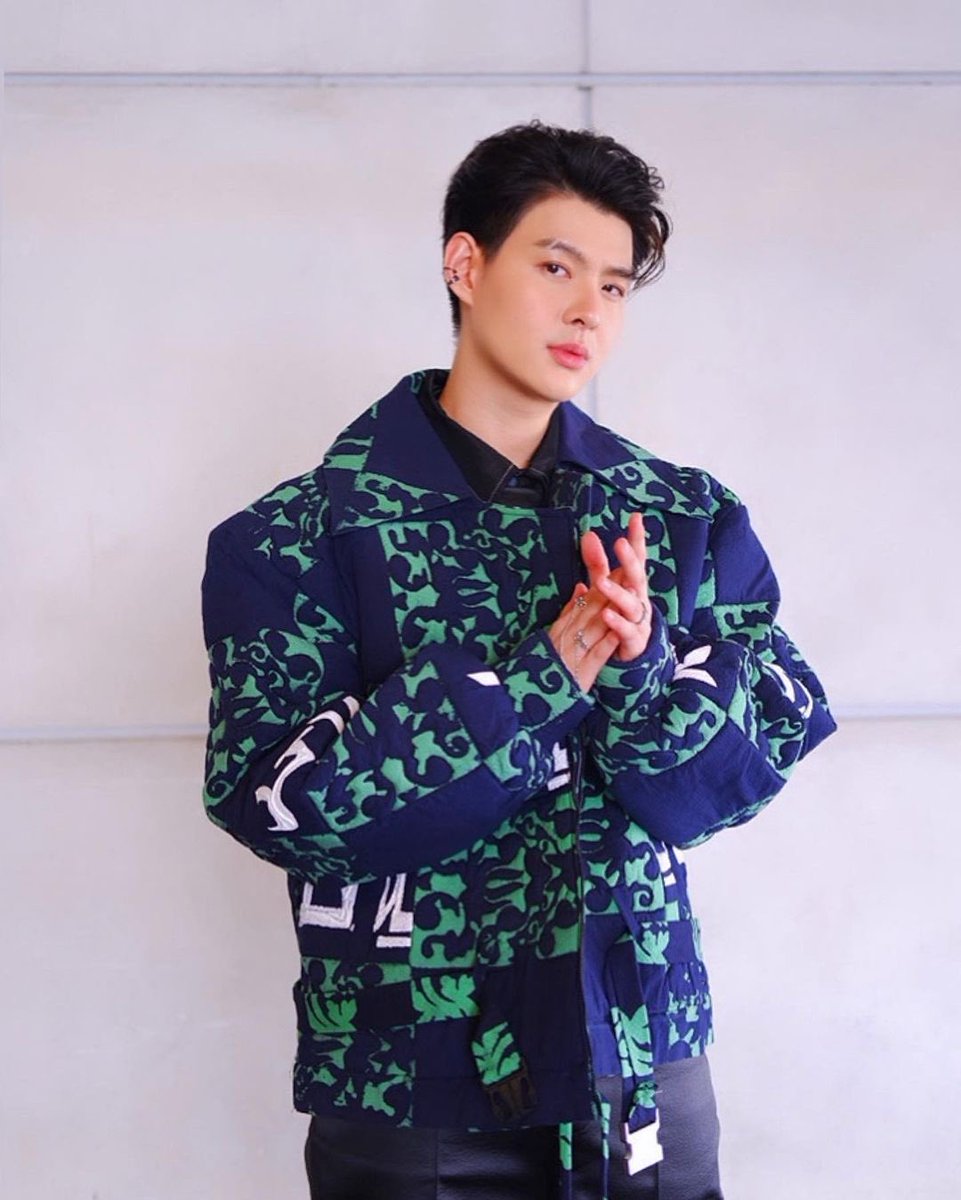 ferfamjr's tweet photo. MC ที่สุดจะหล่อ เท่ และเป็นบอสด้วยนะคะ 😍
IG: prempi_makeupth
THPOP SAINT EP29
#tpopstageshowep29 #Saint_sup #MingEr #TPOPSTAGESHOW
❤️ https://t.co/pr6rdvzpdR https://t.co/oldCkxUnMS
