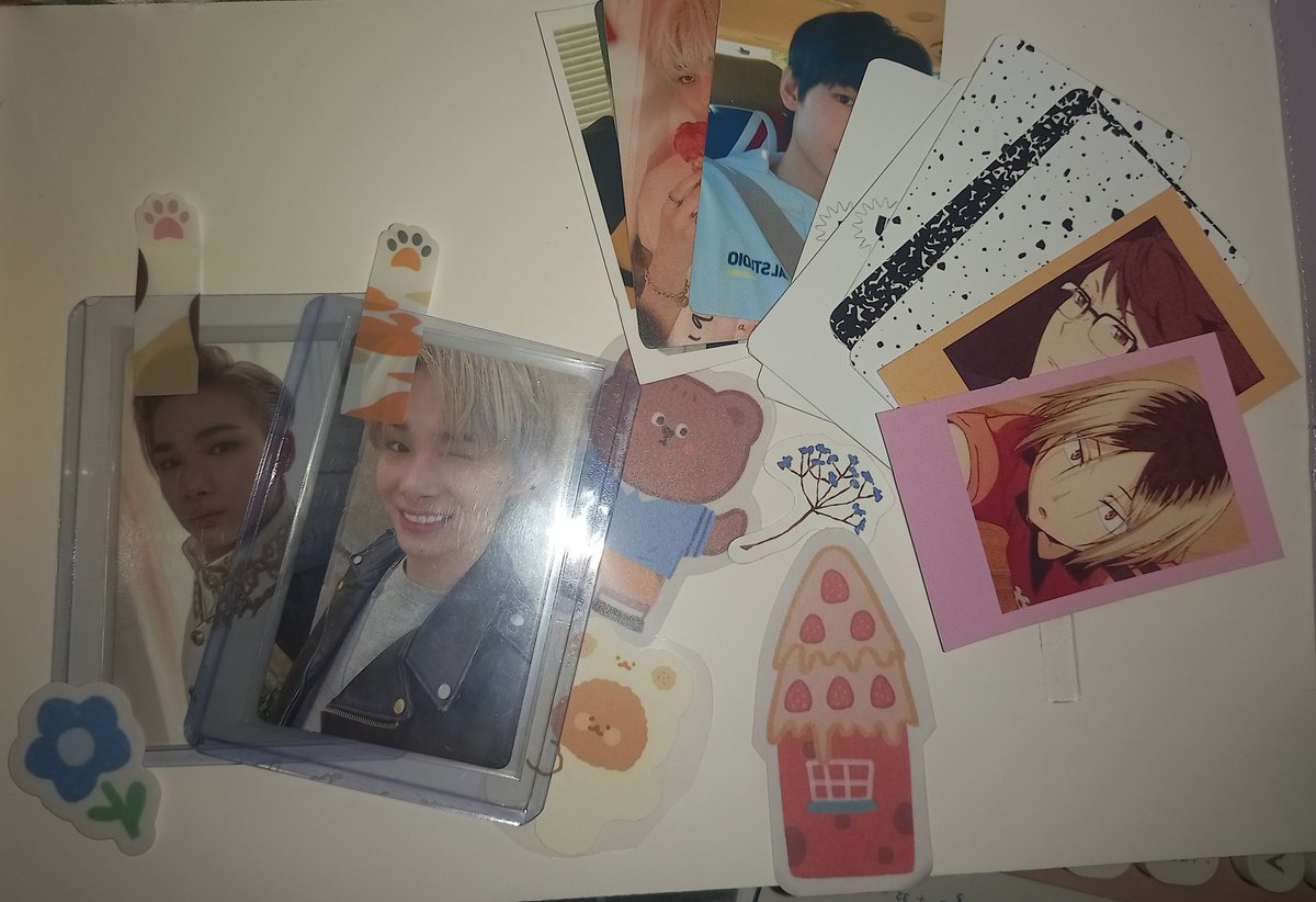 Piaot4's tweet photo. Grabe freebies namay onting pc charot,tysm beh ang gaganda ng mga freebies tas may pa surprise pa HAHAHAAHAH @noellshii
#noelproofs https://t.co/SELS3zPOMT