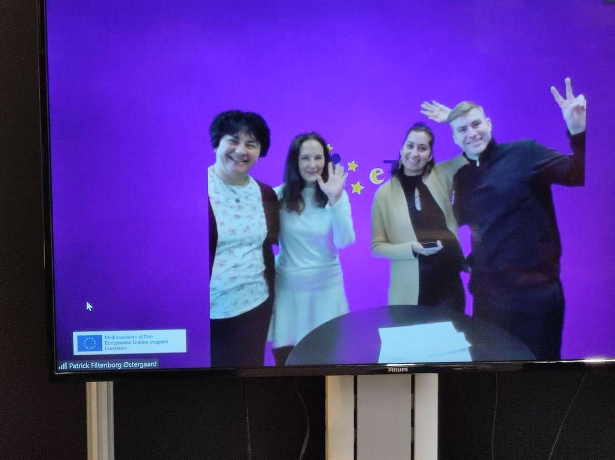 Valari_'s tweet photo. #eTwinning ambassadors and NSOs from Bulgaria spent great time in hybrid seminar in Copenhagen, Bella center #eTwHybrid #eTwinningDK @eTwinning_BG https://t.co/bfR05JsFyK