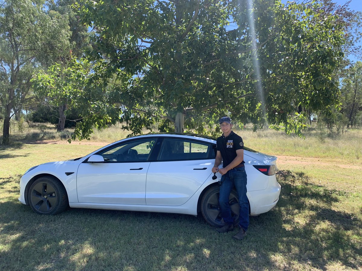 Ppl4Plains's tweet photo. #ruintheweekend #ev #ruralev family dinner in the country, zero emissions style!! So glad it didn’t ruin the weekend! https://t.co/BCoqK1xcaq