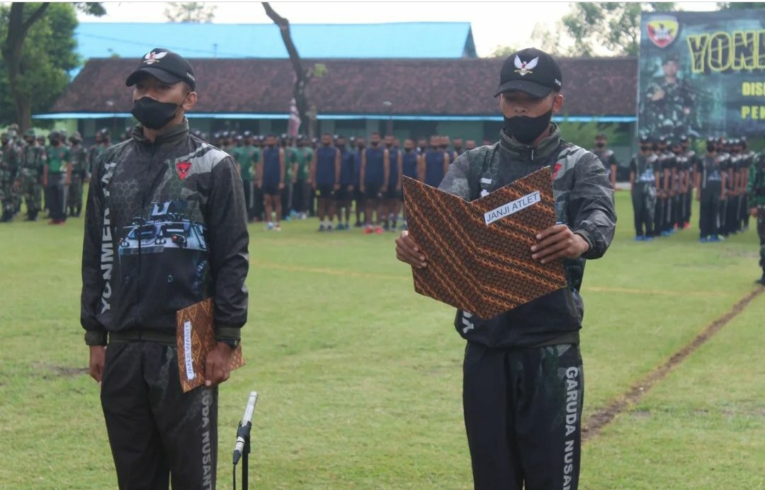 Jatosint's tweet photo. I don't think they are special forces

From their 'standard' equipment and hat, most likely this is the 741st Mechanised Infantry Batt --> a local  unit under 🇮🇩 army #TNIAD 9th Regional Military Command which AoR includes West Nusa Tenggara where Mandalika is located https://t.co/yav7iGKL4h