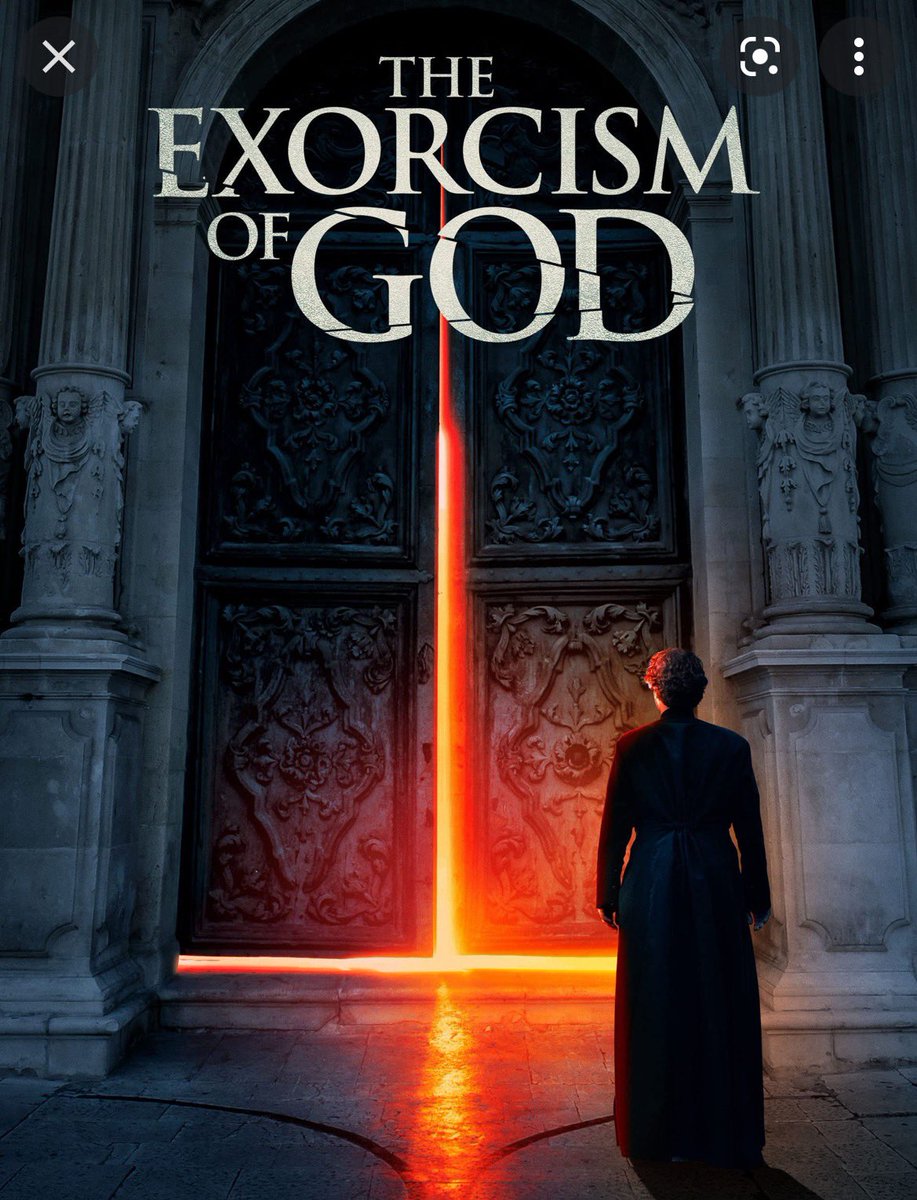 JeffsNSeattle's tweet photo. You guys want to see a really scary movie! Turn off the lights and watch this shit! I dare you! https://t.co/l0fFFbLcdB