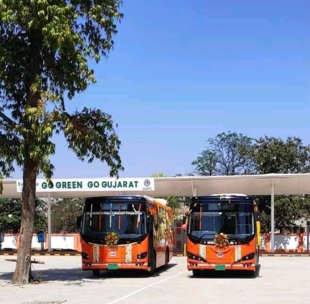 GSRTC's latest electric buses from Olectra(50 of them wil join soon).Seen here at Krishnanagar depot in Ahmedabad with new dedicated charging stations area.GSRTC has started its 1st intercity electric bus between Ahmedabad-Vadodara #GreenGujarat #GoGreen #Gujarat