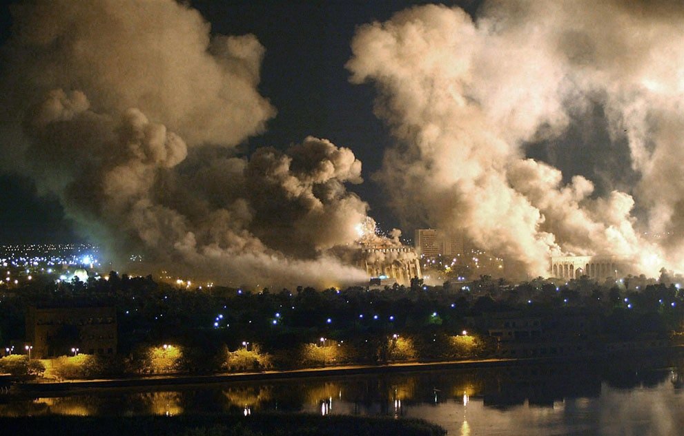 RusEmbassyJ's tweet photo. 📅March 20-April 9, 2003
🇺🇸#US &allies invade 🇮🇶#Iraq to overthrow Saddam Hussein
12 yrs #UNSCOM & #UNMOVIC search for hidden stocks of #weapons_mass_destruction (#WMD), existence of which 🇮🇶 denied
NO WMD found
7300 civillian lives lost
151K died in 3yrs
https://t.co/cc1wCKDcFu https://t.co/0dkpLK5v1X