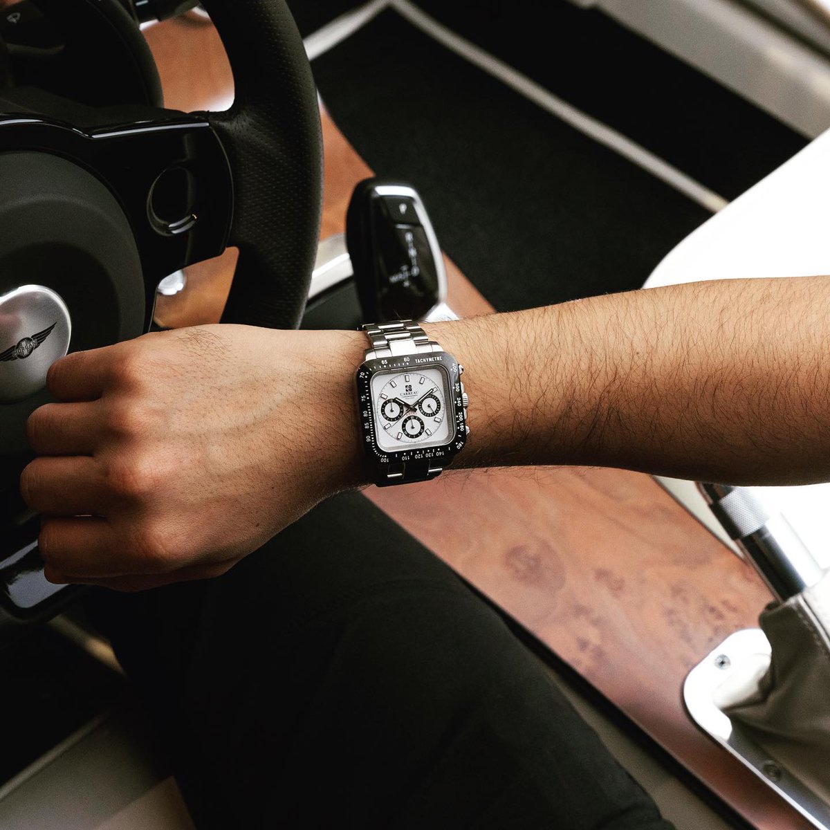 CarreauWatches's tweet photo. Never time to give up on your dreams! Shop our Racer Collection and awaken your hidden willpower!

#Carreau
#CarreauWatches
#ThinkOutsideTheCircle
#SquareWatch
#Buildyourcollection https://t.co/I0c5vwvZYJ