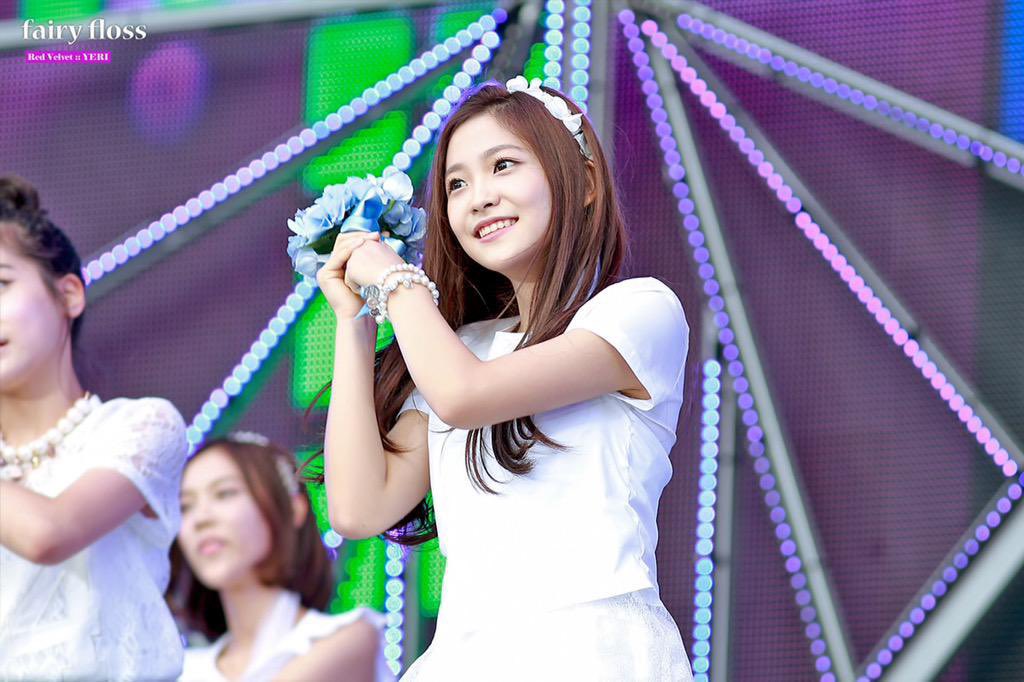 wendynesday221's tweet photo. #7MagicYearsWithYeri 
충격!!천사실존 https://t.co/KxM8fNhTbD