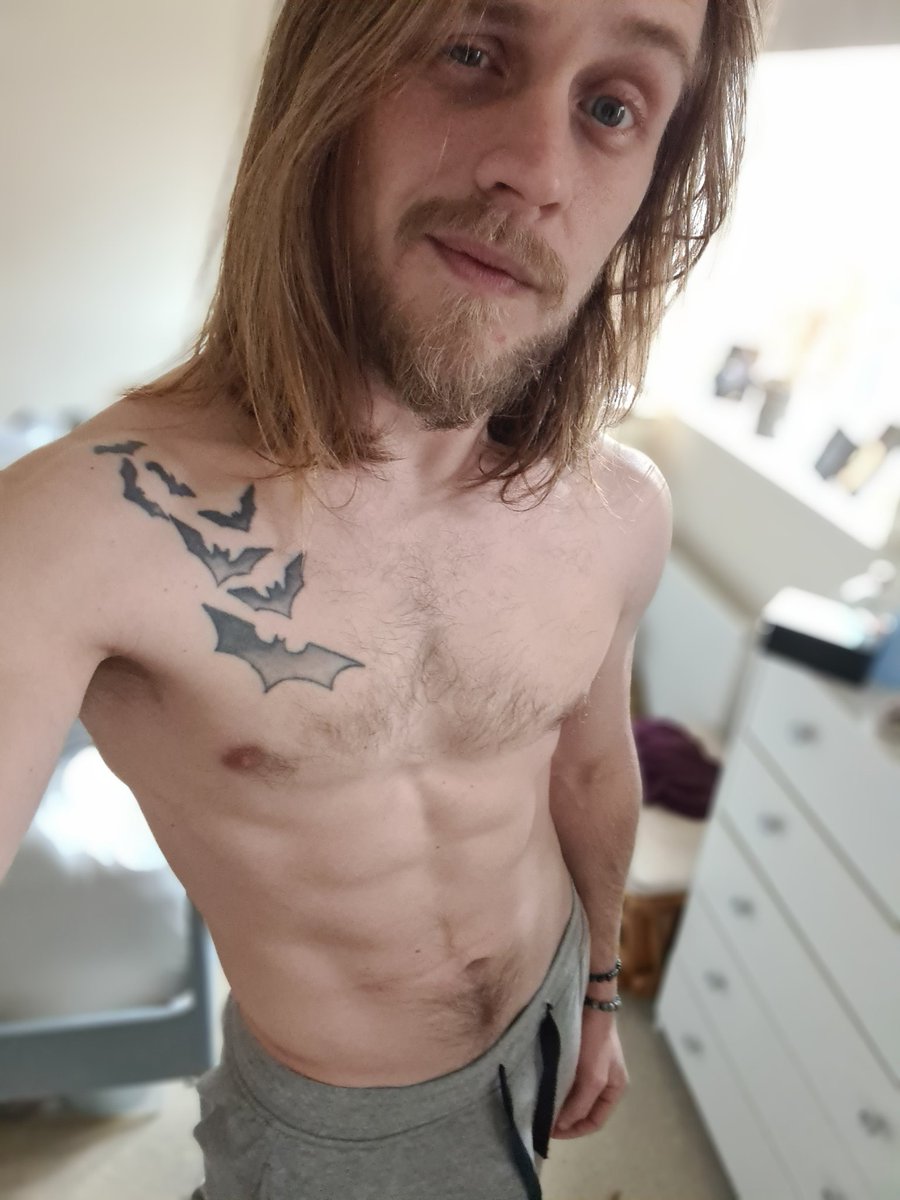 onlyspideyfans's tweet photo. It's Sunday, can we go back to bed? https://t.co/MOuYDJHx3W