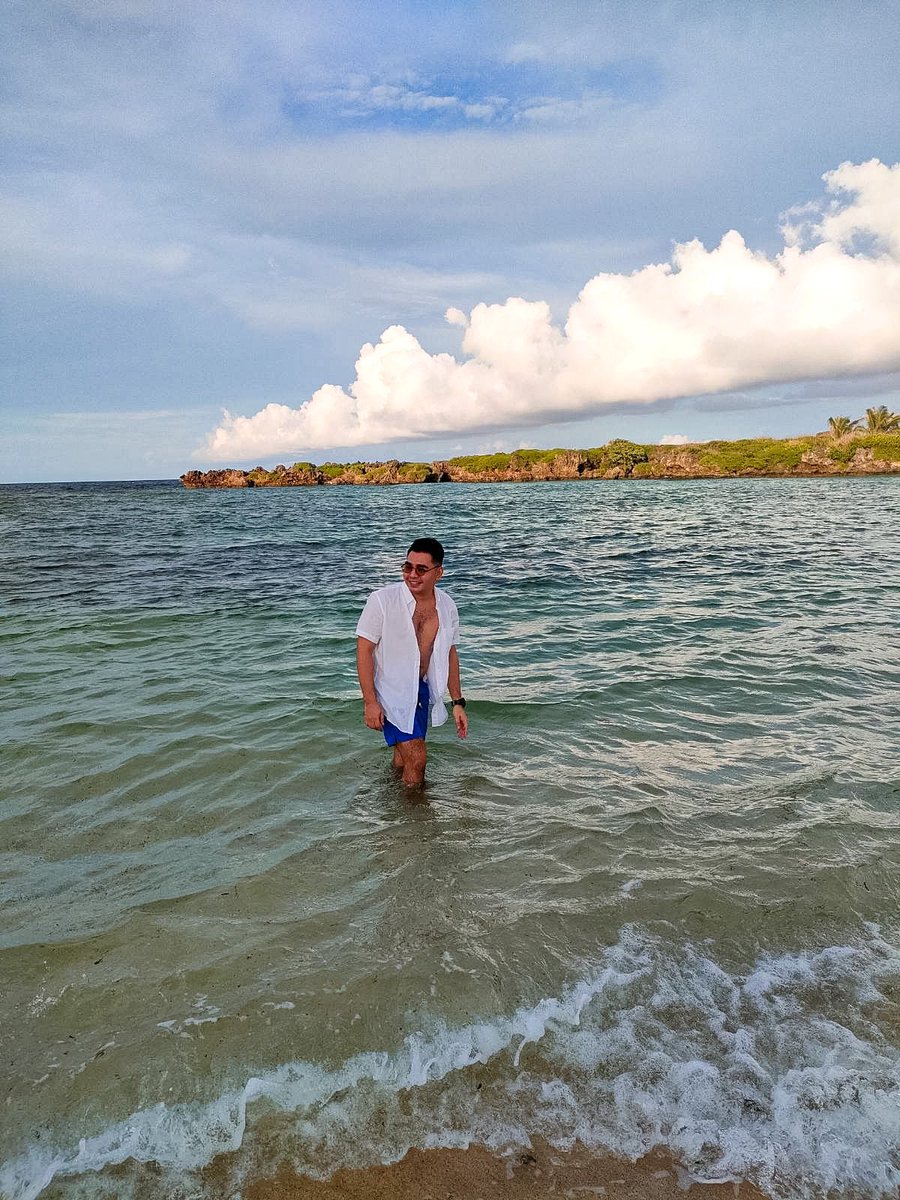jaybankero's tweet photo. Thank you AXA for the Balesin trip🌴 https://t.co/aNwoVDk0ob