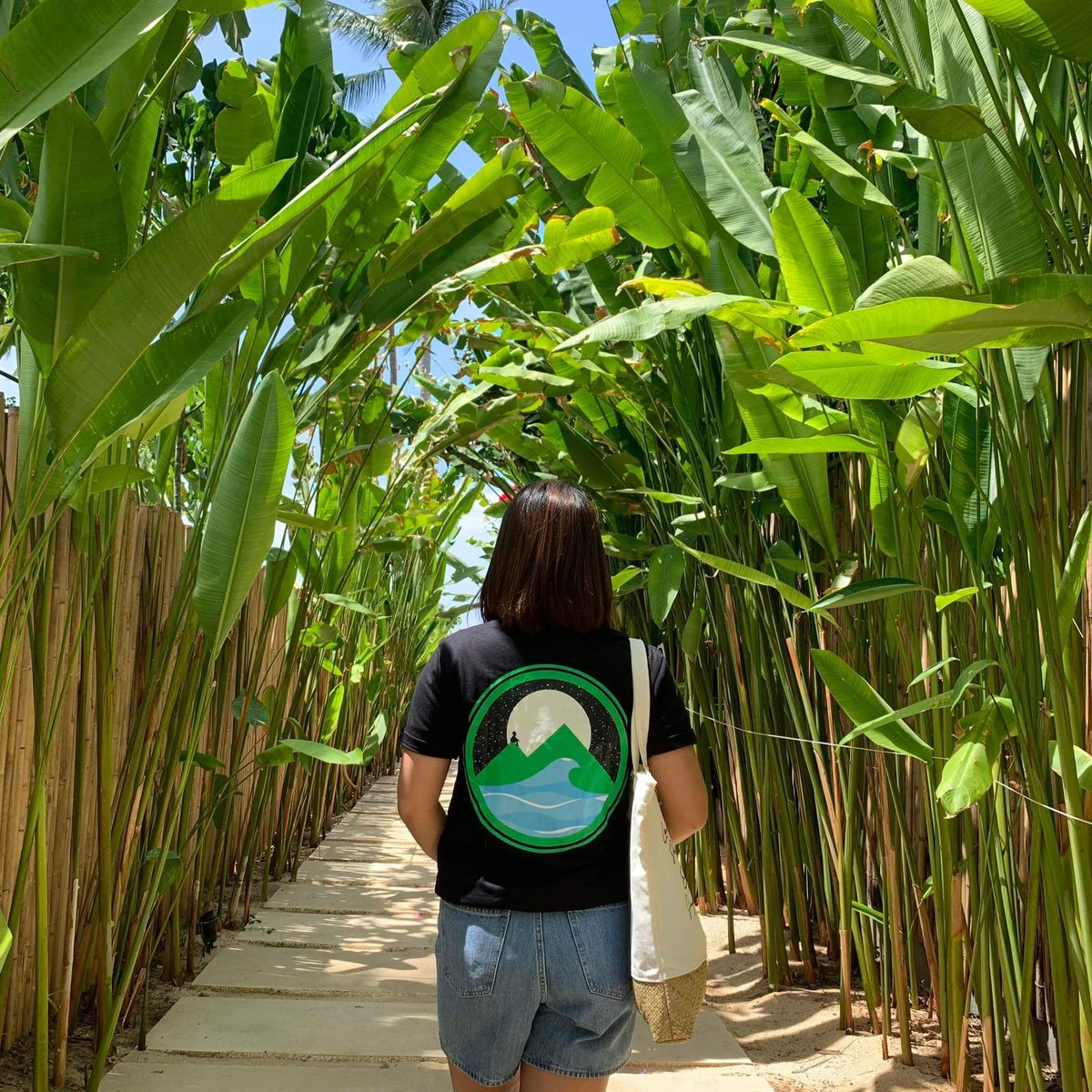 sauceginuo's tweet photo. Best Buds Wear BUD 💚🤙🏽😎
#BudlungonClothing
#LocalsSupportingLocal https://t.co/YnGnXVYvY4