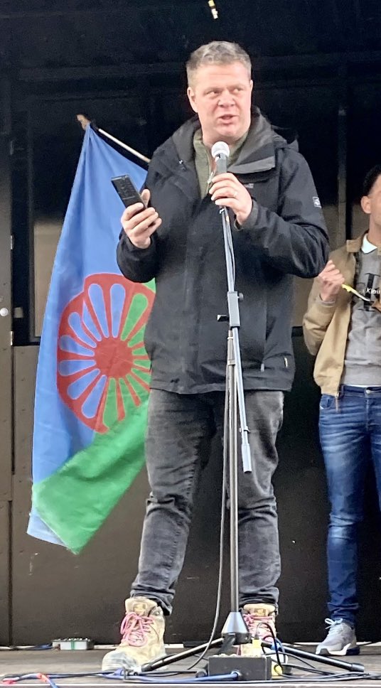 Drive2Survive3's tweet photo. #Gypsy #Roma #Traveller #BeTheChange @AntiRacismDay #LondonRally @Drive2Survive3 @SherrieRomany @bowers_jake @BituGili #martinward ❤️ 💚 💙 well done to all these guys.Volunteering their own time and effort  to make change for their people #communityLed #CommunityDevelop https://t.co/KtH1EeOp4q
