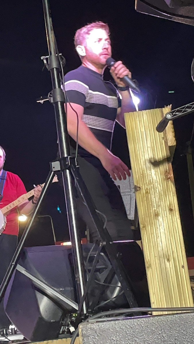 sarahgrant155's tweet photo. K Fest @EimearBoggs97 💙🎶 #KFest #Killea #BarryKirwan #JimDevine #JohnnyBrady #DavidJames #DavidCraig https://t.co/jGsTOzWh5X