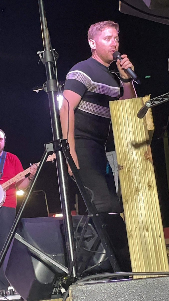 sarahgrant155's tweet photo. K Fest @EimearBoggs97 💙🎶 #KFest #Killea #BarryKirwan #JimDevine #JohnnyBrady #DavidJames #DavidCraig https://t.co/jGsTOzWh5X