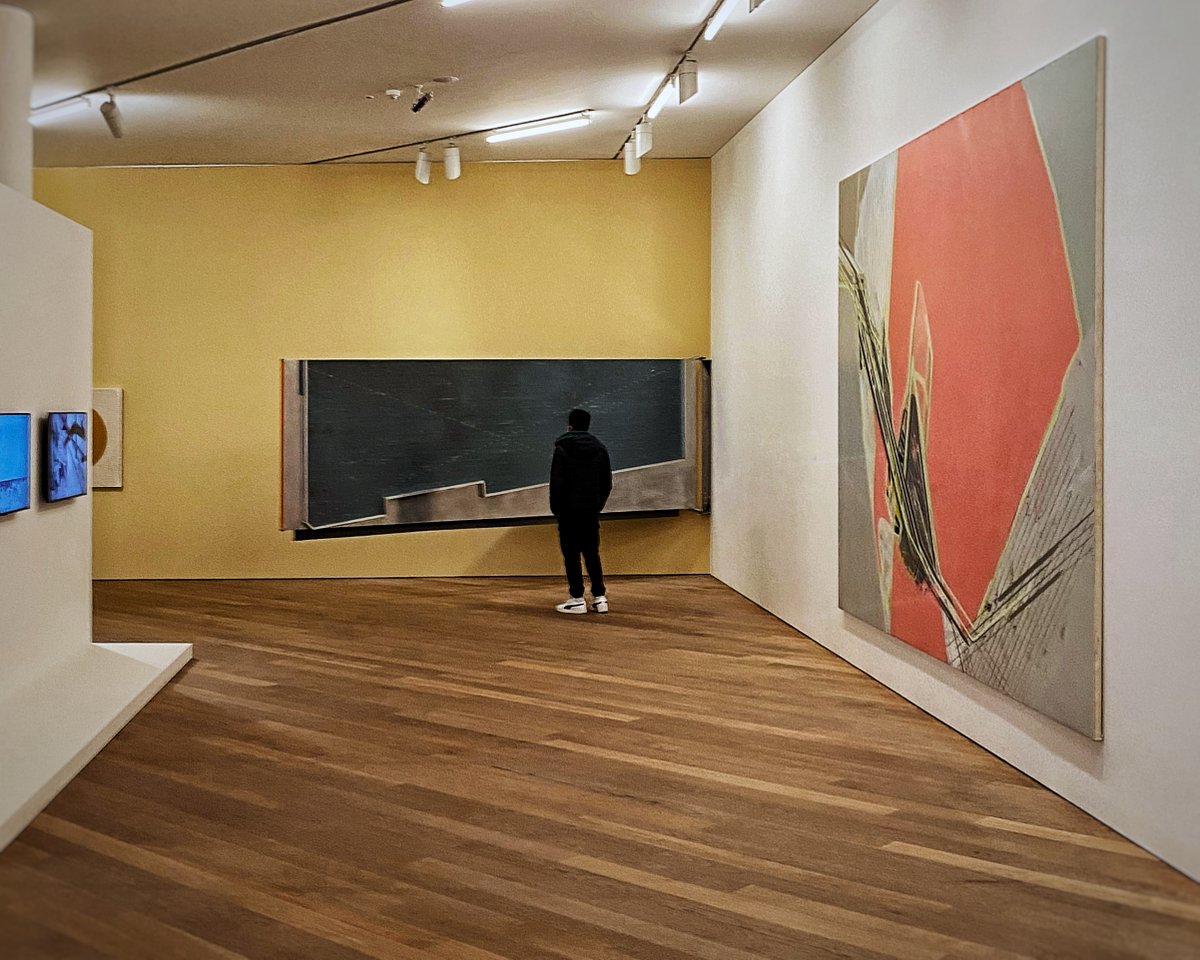 mudamlux's tweet photo. The 25th anniversary presentation of the #MudamCollection, is based on a selection of some 40 artworks. Right: "ATP-2-2003" (2003) is typical of #FrankNitsche’s work. Center: "Zu groß für über's Sofa" (1984), by #JürgenDrescher employs the vinyl floor from the artist's kitchen. https://t.co/frUu1uQf9u