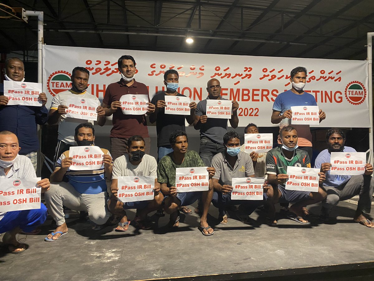 TEAMmaldives's tweet photo. 2021 އޮކްޓޫބަރުގެ ނިޔަލަށް އިންޑަސްޓްރިއަލް ރިލޭޝަންސްއާއި ބެހޭބިލް މަޖްލިސް އަށް ފޮނުއްވައި ދެއްވުމަށް ރައީސް 4 ވަނަ ފަހަރަށް ވައުދުވެވަޑައިގެންފައިވޭ! ވޯރކާސް އެދެނީ 
ލަސްނުކުރައްވާ މި ބިލް މަޖްލިސްއަށް ފޮނުއްވައި  ފާސް ކޮށްދިނުމަށް! 
@ibusolih @governmentmv @MoEDmv @faya_i https://t.co/DlCL1jHmC2