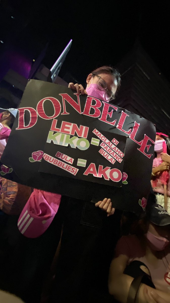 BondelleEnjoyer's tweet photo. TANGINA TABI TITA M LIKED MY TWEET ABOUT THE PLACARD AND THIS IS YHE PLACARD DIBA😭😭😭😭

DONNY PANGILINAN for LeniKiko

#DonnyLovesLeniKiko
#LeniKikoAllTheWay
#DonBelle 
#PasigInPink https://t.co/elYtJNRg5h