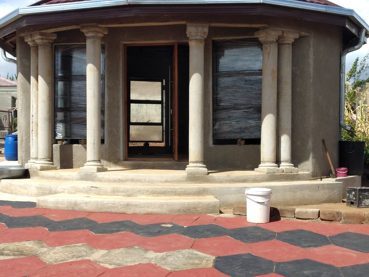 Isaac64640372's tweet photo. Fully install kwala dingamanzi. If u want to turn ur house into a beautiful home I'm your guy. I do this @any colour, ur design at the size u looking for .contact me 
Mathevulaisaac08@gmail.com whatsapp=0814648128. https://t.co/ypUdGHRM0y