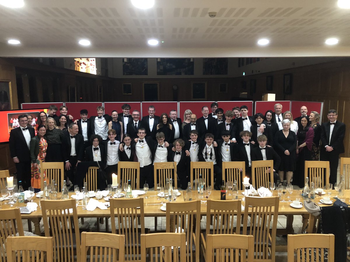 MCSHockey's tweet photo. A truly historic week for the MCS 1st XI. A fantastic win in the 1/4 Final sees them though to Nat Cup Semi Final. 50 attendees at the Hockey Dinner and 3 brothers, Will (U6th) Alex (L6th) &amp; Jules (U4th) all play in the 1st XI. #doesntgetmuchbetterthanthis @MCSSportOxford https://t.co/WAXkDDKzpF
