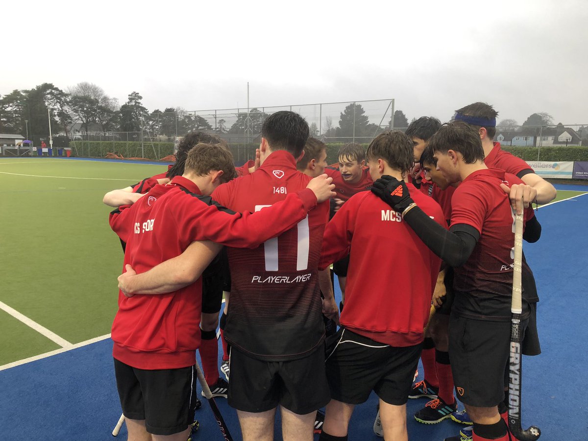 MCSHockey's tweet photo. A truly historic week for the MCS 1st XI. A fantastic win in the 1/4 Final sees them though to Nat Cup Semi Final. 50 attendees at the Hockey Dinner and 3 brothers, Will (U6th) Alex (L6th) &amp; Jules (U4th) all play in the 1st XI. #doesntgetmuchbetterthanthis @MCSSportOxford https://t.co/WAXkDDKzpF