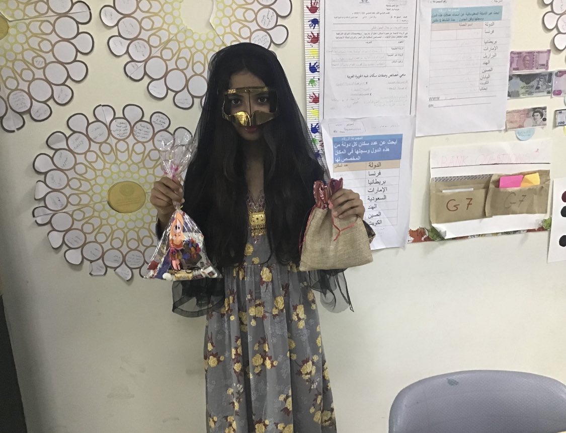 Walesschool's tweet photo. Haq Allaila (Girgiaan) 🤍🇦🇪 #uae
#walesschool #school #haqallaila https://t.co/4UHdWXS2sK