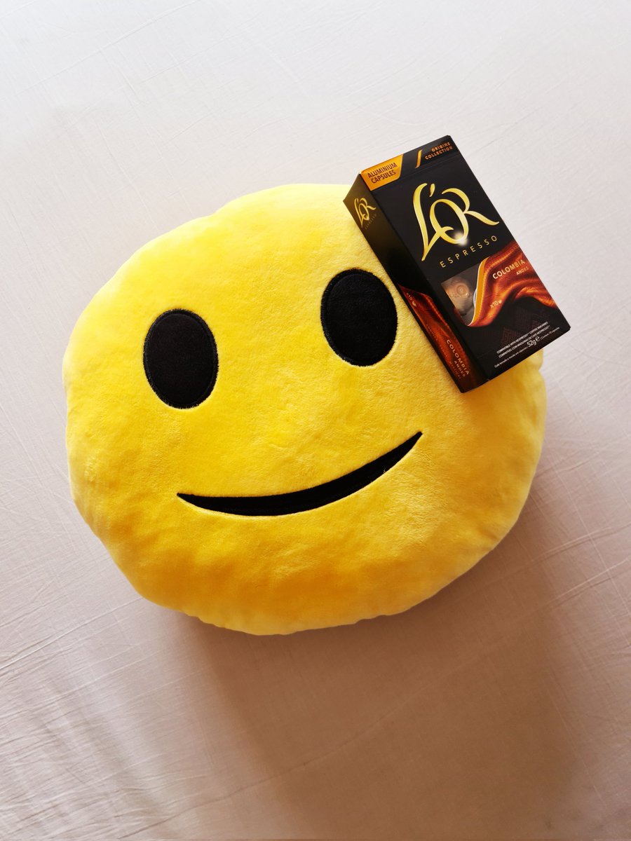 Dazz1210's tweet photo. This #WorldHappinessDay (& every day after) grab a cup of coffee & make sure you spread some smiles & laughter ☕️ 😁
#LorEspresso https://t.co/crbMMwm2GO